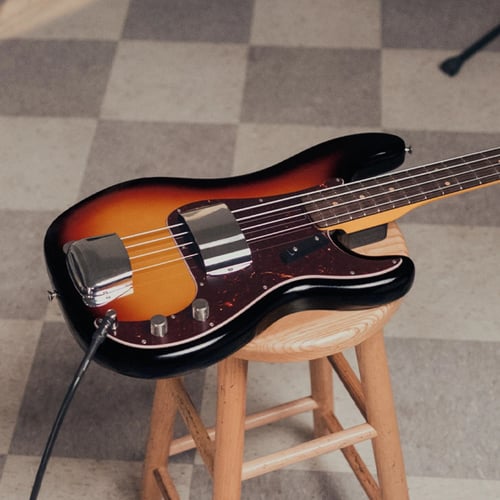 Jazz Bass – Fender