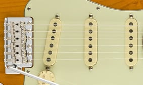 American Performer Stratocaster® Neue Yosemite Pickups