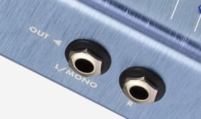 Tre-Verb Digital Reverb/Tremolo SALIDAS ESTÉREO