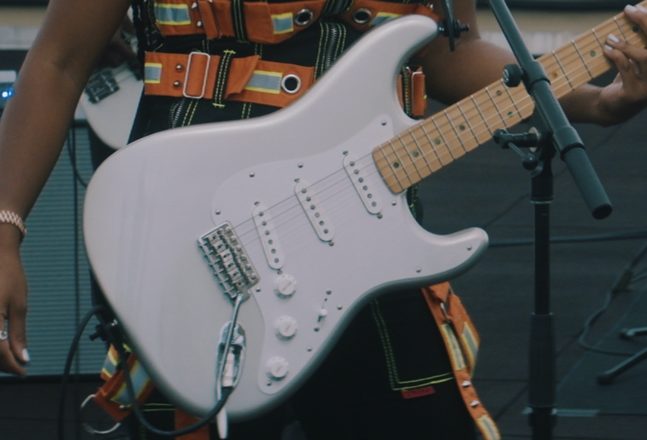 H.E.R. Stratocaster – Fender