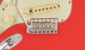 American Vintage II 1961 Stratocaster® Left-Hand VINTAGE-STYLE HARDWARE