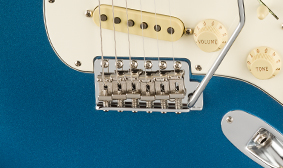 American Vintage II 1973 Stratocaster® VINTAGE-STIJL HARDWARE