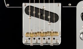 American Professional II Telecaster® CHEVALET TELE TOP-LOAD/STRING-THROUGH AVEC PONTETS ”BULLET”