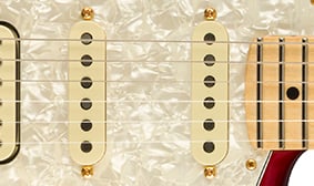 Tash Sultana Stratocaster® YOSEMITE PICKUPS