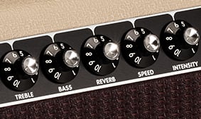 Tone Master® Deluxe Reverb® Blonde ONBOARD TREMOLO AND REVERB