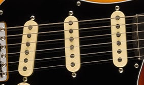 Limited Edition Suona Stratocaster® Thinline CUSTOM SHOP '69 AND CUSTOM-DESIGNED SUONA STRAT® PICKUPS