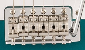 Vintera® II '50s Stratocaster® VINTAGE-STYLE SYNCHRONIZED TREMOLO WITH BENT STEEL SADDLES