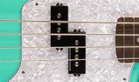 Limited Edition Mark Hoppus Jaguar® Bass SEYMOUR DUNCAN® QUARTER POUND™ ELEMENT