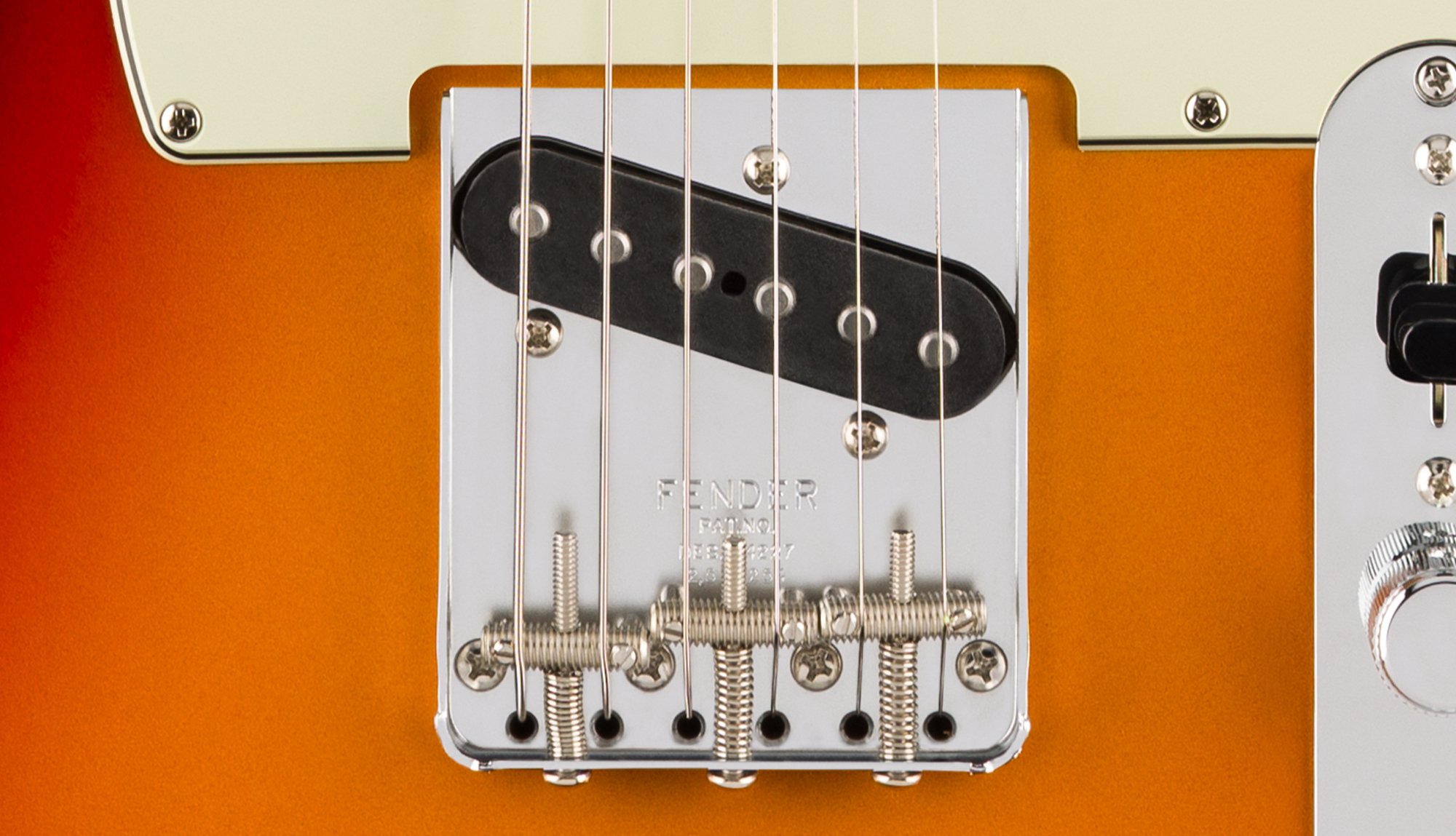 Limited Edition Vintera® III Early '60s Custom Telecaster® VINTAGE-STYLE 3-SADDLE BRIDGE WITH THREADED STEEL SADDLES