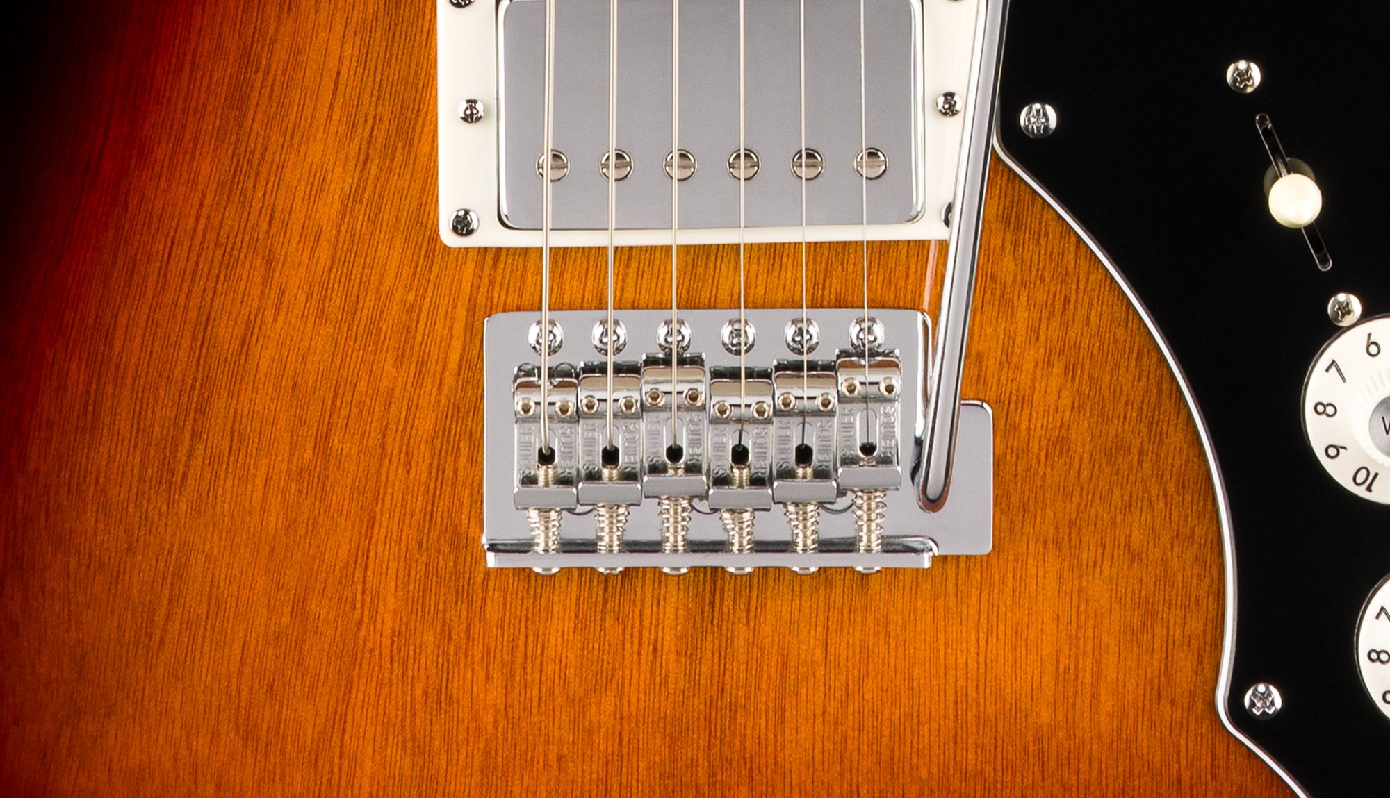 Paranormal Stratocaster® Deluxe BRIDGE DE TREMOLO DE ESTILO VINTAGE