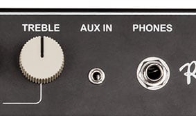 Rumble™ 15 Aux-ingang