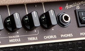 Acoustasonic™ 15 Built-In Chorus