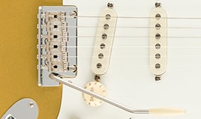 Lincoln Brewster Stratocaster®, Maple Fingerboard, Aztec Gold INNOVATIVE TREMOLO SYSTEM