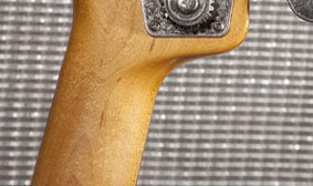 内特·孟德尔 P Bass® Slim Neck Width and “C” Profile