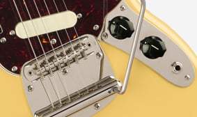 Classic Vibe '60s Mustang® NICKEL-PLATED HARDWARE